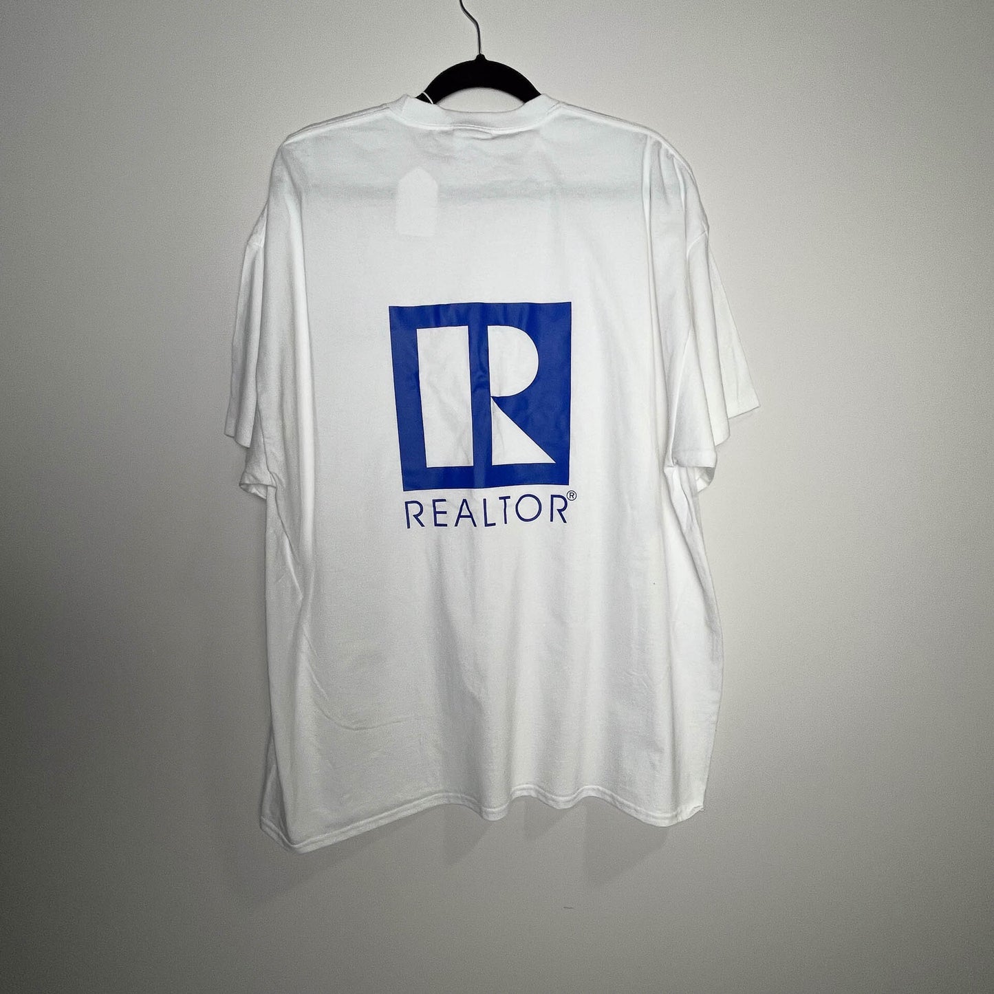 Realtor T-Shirt Realtor Logo tee shirt (RTEEXW RTEEXRB RTEEXG RTEEXBU RTEEXN RTEEXBL))