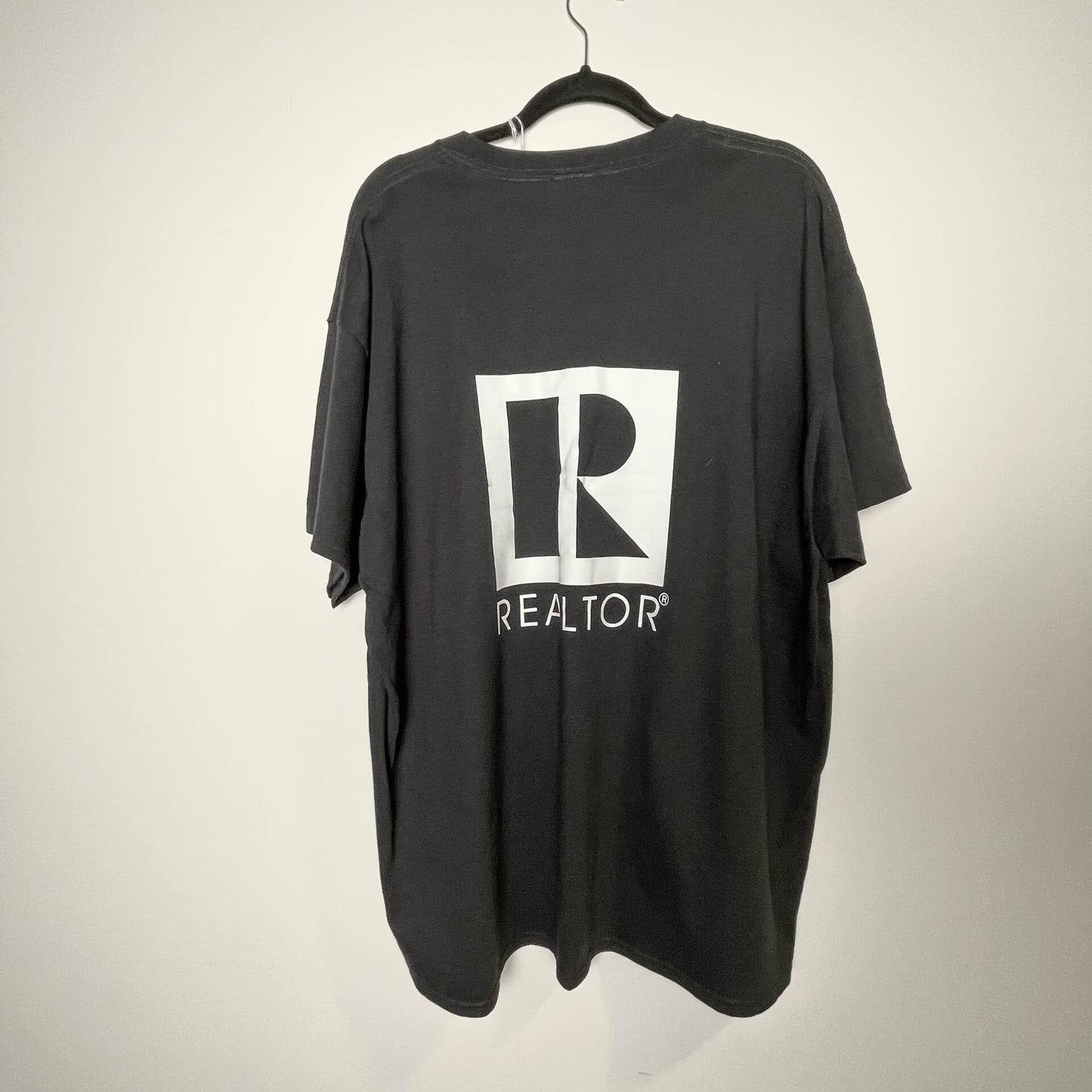 Realtor T-Shirt Realtor Logo tee shirt (RTEEXW RTEEXRB RTEEXG RTEEXBU RTEEXN RTEEXBL))